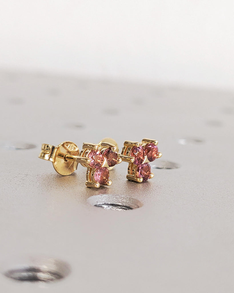 Dainty Cluster Round Cut Pink Tourmaline Earrings, 18K Yellow Gold Screw Back Stud Earrings, Three Stones Studs, Minimalist Everyday Jewelry