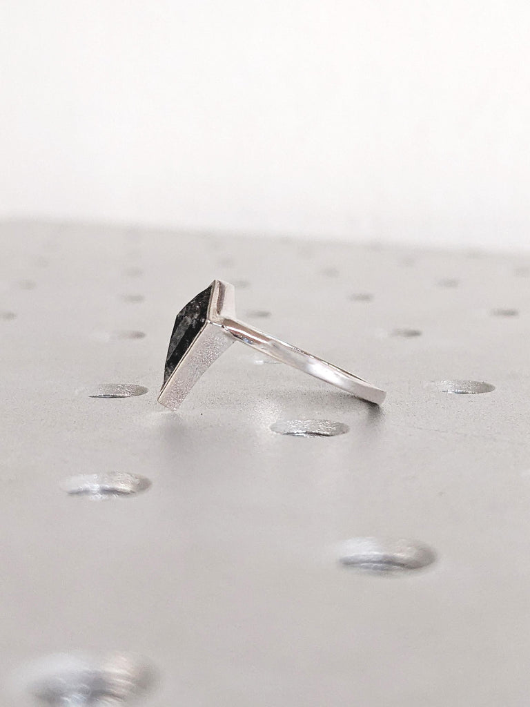 Kite Cut Salt and Pepper Diamond Ring, Bezel Engagement Ring, 14k White Gold Ring, Solitaire Ring, Big Statement Ring, Promise Ring for Her