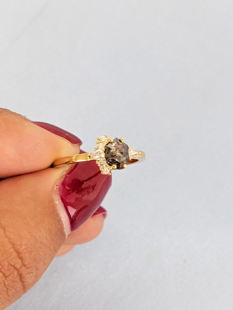 Hexagon Cut Salt and Pepper Diamond Ring, Diamond Cluster Engagement Ring, 18K Yellow Gold Salt and Pepper Wedding Ring, Bridal Jewelry Gift