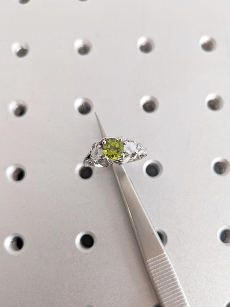 Moonstone Ring, Floral Ring, Peridot Gemstone Ring