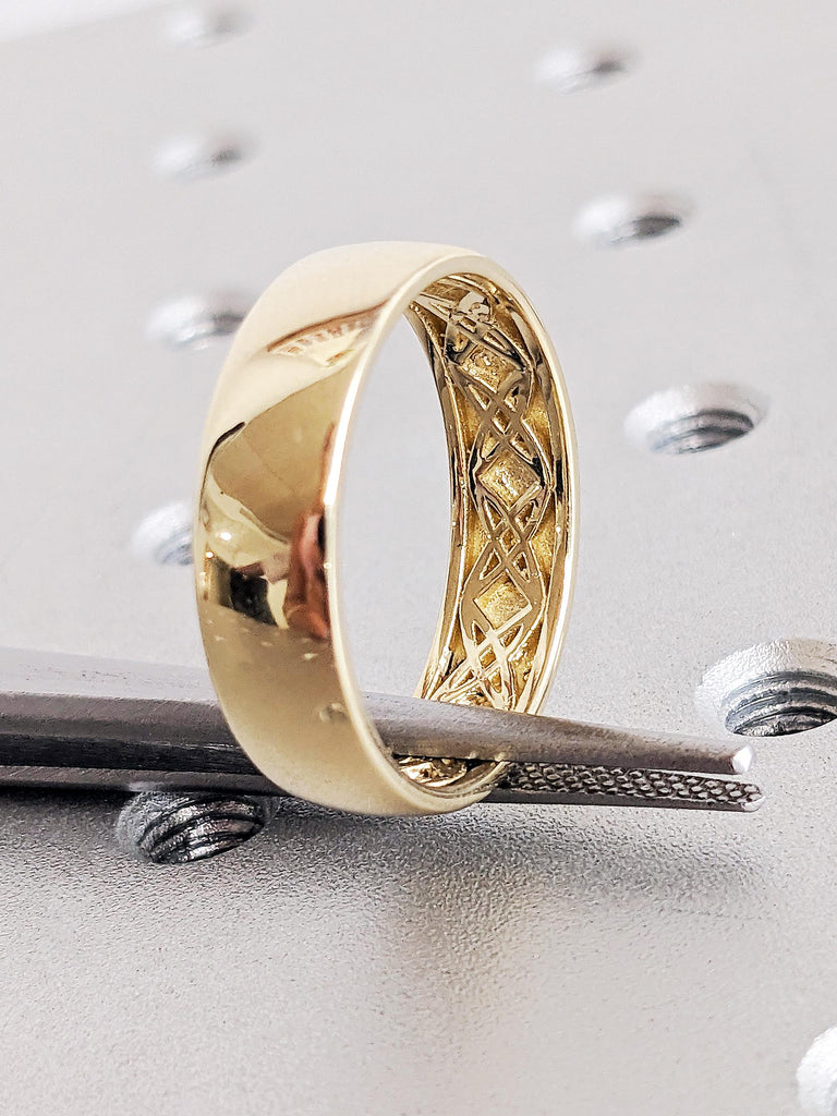 14K Solid Yellow Gold Hidden Celtic Knot Wedding Band, Custom Men's Eternity Ring, Timeless Celtic Design