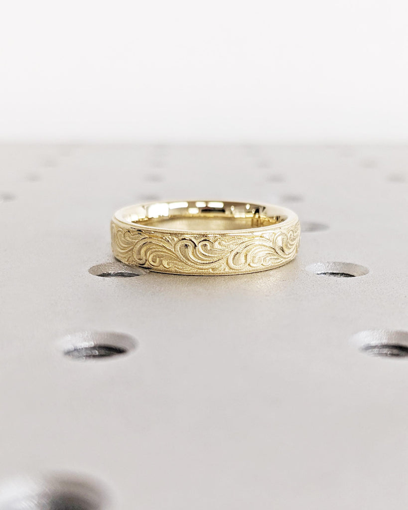 14K 18K Yellow Gold Filigree Wedding Band | Hand Engraved Band Feather Pattern Anniversary Ring | Retro Art Deco Vintage Floral Design Ring