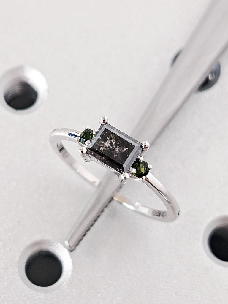 Baguette Raw Salt and Pepper Diamond Ring, 18K White Gold Green Tourmaline Ring, Unique Women's Engagement Ring, Alternative Wedding Band