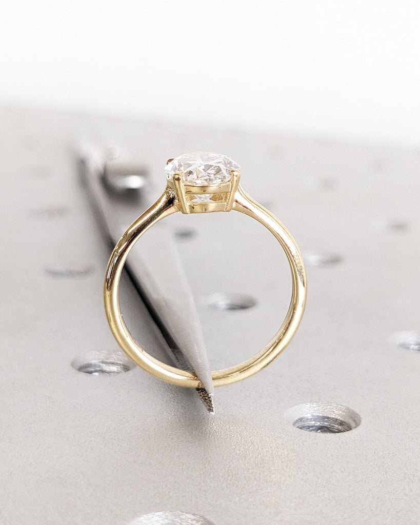Oval Lab Grown Diamond Engagement Ring, Oval Engagement Ring 14K Solid Gold, Oval Solitaire Lab Diamond Ring, Anniversary Promise Ring Women