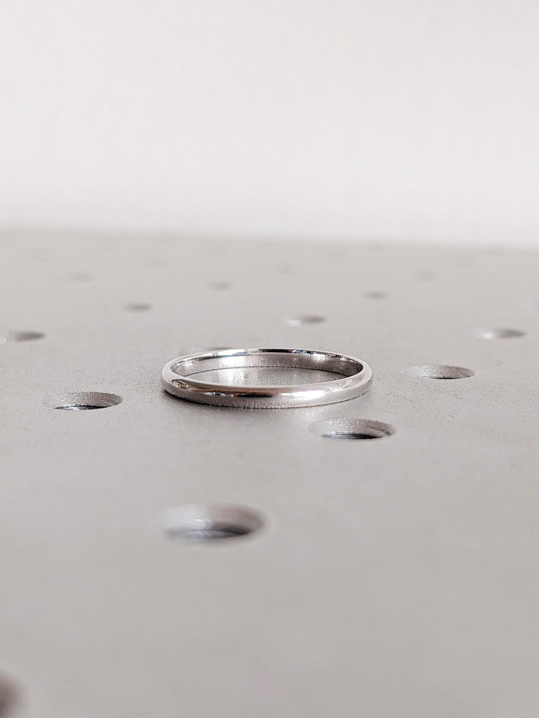 Shiny Low Dome Wedding Band, Thin 18K White Gold Minimalist Ring, Comfort Fit Band, Plain Polished Women's Engagement Ring, Everyday Jewelry