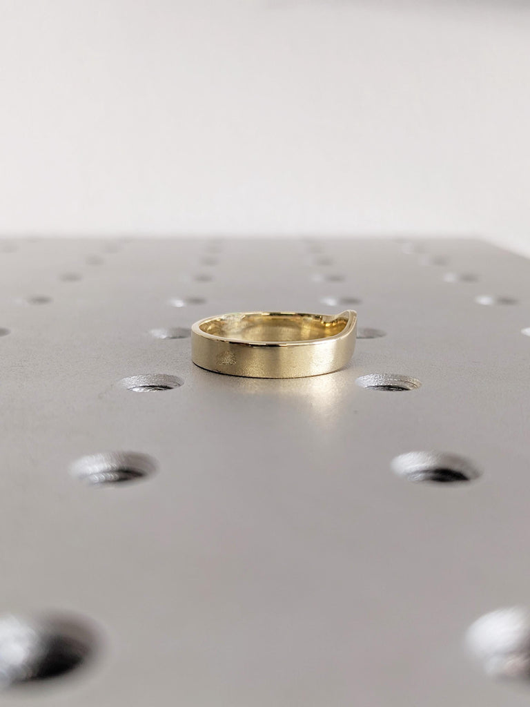 Unique Gold Wedding Band, 14K Yellow Gold Stacking Ring For Woman, Unique Matching Ring, Curved Simple Gold Ring, Wedding Gift, Promise Ring