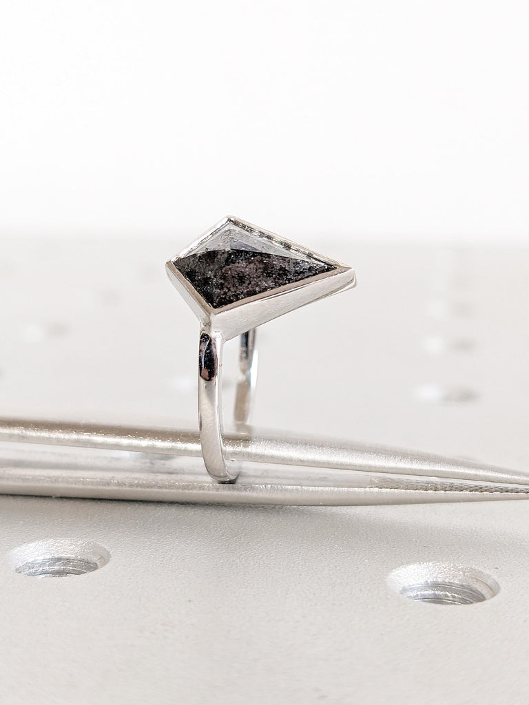 Kite Cut Salt and Pepper Diamond Ring, Bezel Engagement Ring, 14k White Gold Ring, Solitaire Ring, Big Statement Ring, Promise Ring for Her