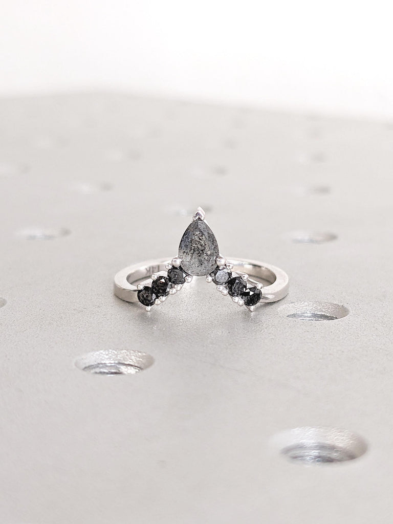 Diamond Wedding Band, Dainty 14k White Gold Band, V Shaped Ring, Stackable Ring, Chevron Ring