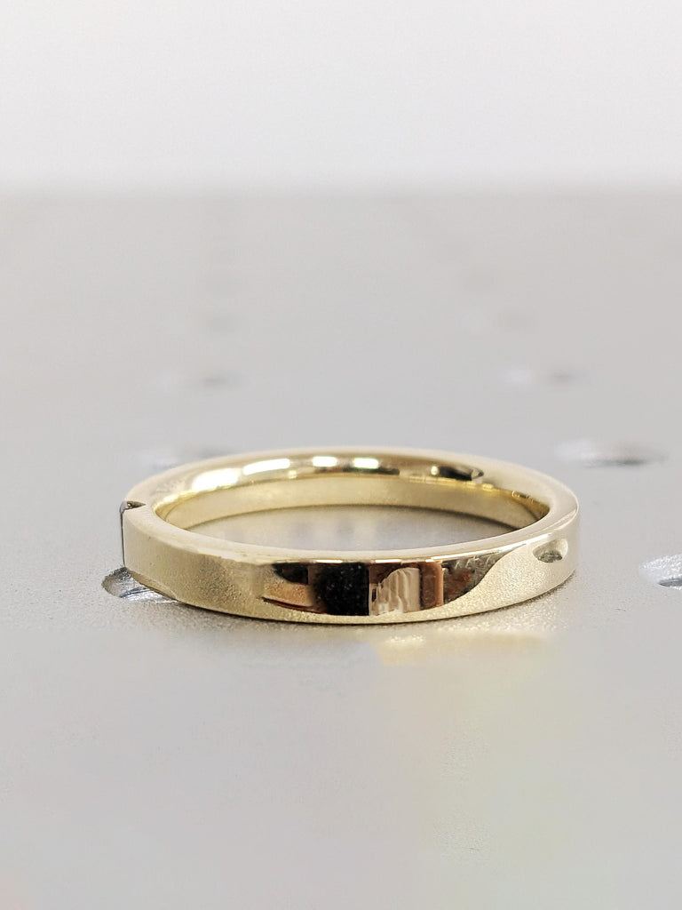 Personalized Women's Wedding Band, Dainty Baguette Cut Salt and Pepper Diamond Ring, 3mm Solid Gold Band