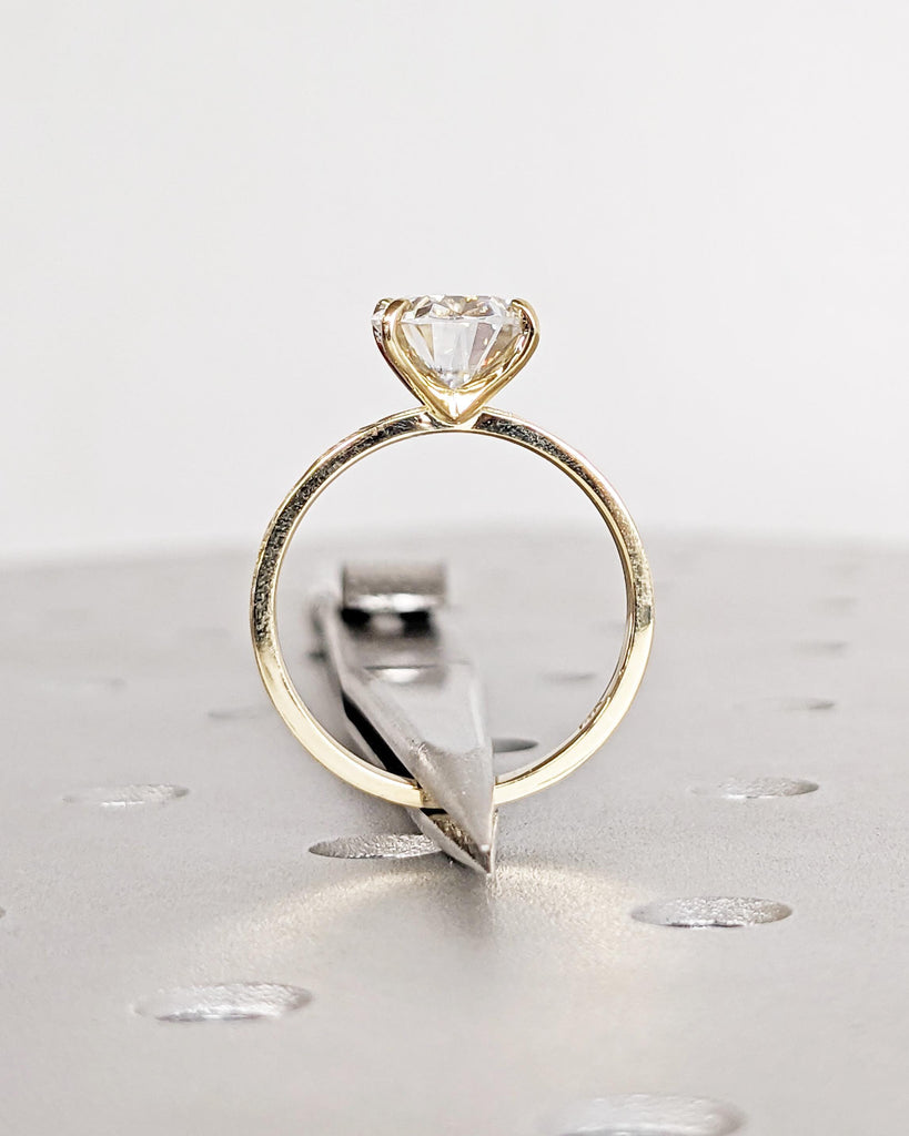 2.5CT Oval Lab Grown Diamond Solitaire Wedding Anniversary Promise Ring, Custom Scrollwork Engraving Antique Swirl Pattern, Bridal Gold Band