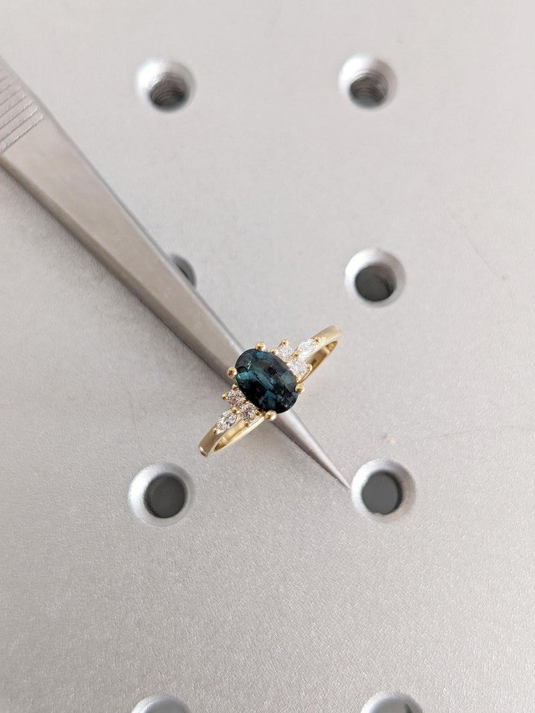 1ct Oval Cut Green Sapphire Engagement Ring, 18K Yellow Gold Wedding Ring, Diamond Cluster Birthstone Ring, Sapphire Jewelry, Promise Ring