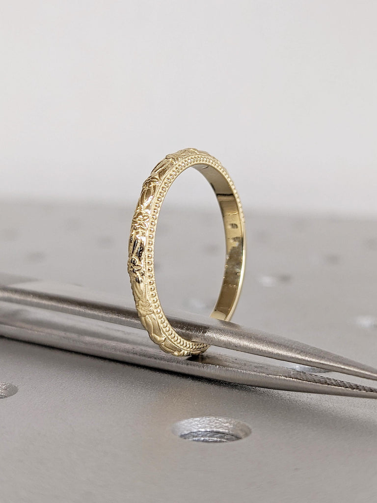 Floral Wedding Ring, 14k Gold Wedding Band, Stackable Ring, Women Wedding Band