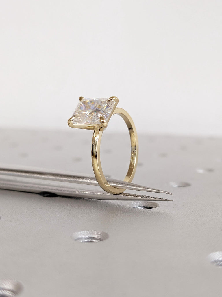 Ethical 14K Yellow Gold Radiant Cut Lab Grown Diamond Ring, Certified Lab Diamond Engagement Ring, Bridal Ring, Sustainable Wedding Jewelry