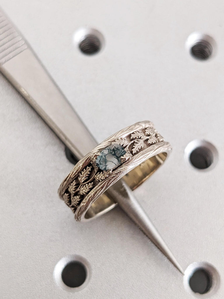 Natural Moss Agate Nature Men's Engagement Ring, 14K White Gold Vintage Oak Leaves Wedding Band