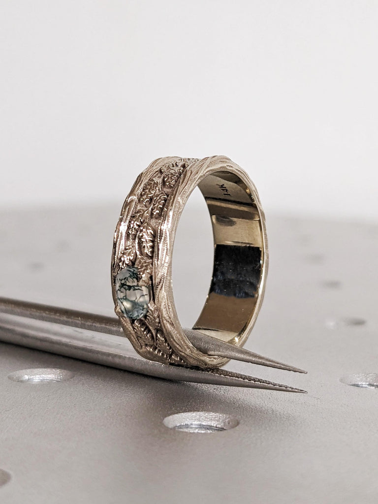 14K Solid White Gold Natural Moss Agate Wedding Band, Round Green Moss Agate Vintage Wedding Ring, Nature Foliage Band, Men's Engagement