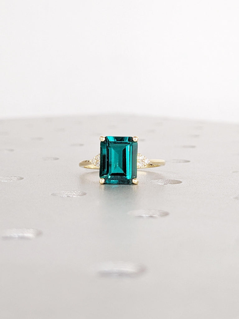 Lab Grown Emerald Ring