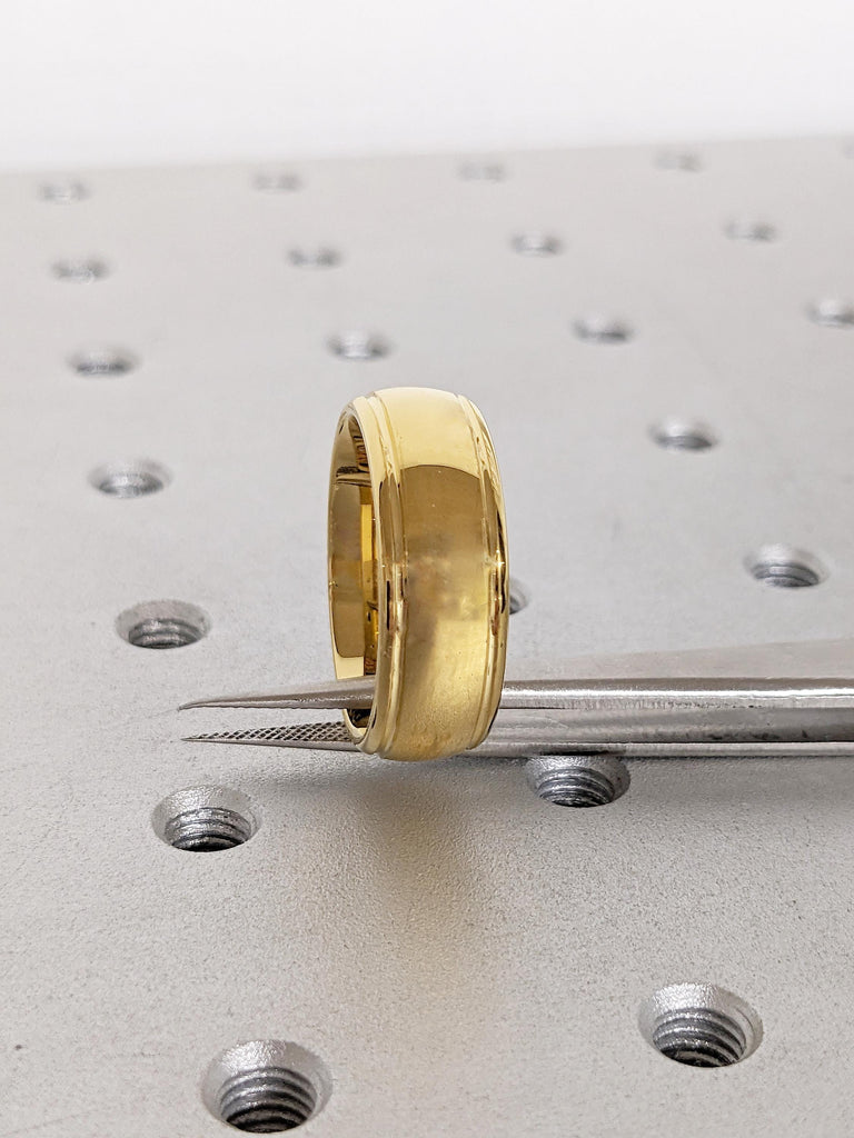 8mm Men&#39;s Wedding Band Gold