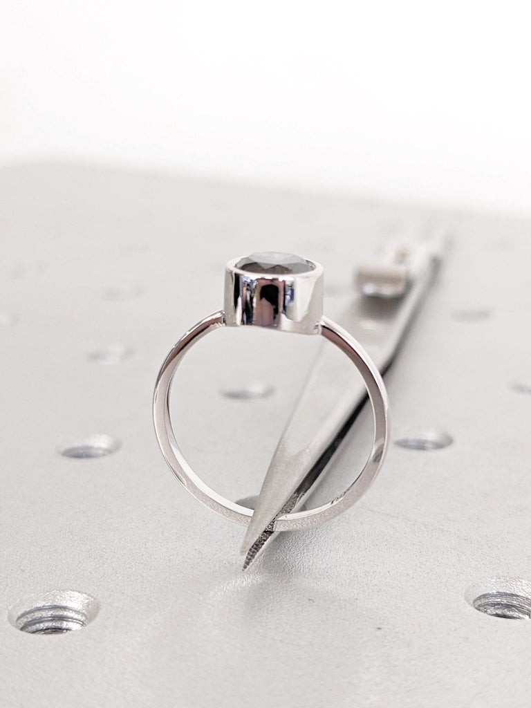 Round Salt and Pepper Diamond Engagement Ring, Dark/Black Bezel Set Salt and Pepper Diamond, 18K White Solid Gold Minimalist Solitaire Ring