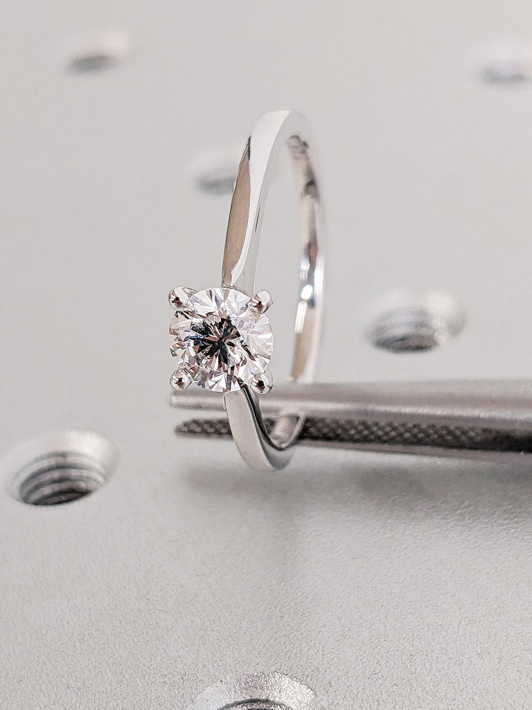 14K Solid White Moissanite Wedding Band, Solitaire Round Cut Moissanite Engagement Ring, Modern Bridal Ring, Stackable Everyday Jewelry