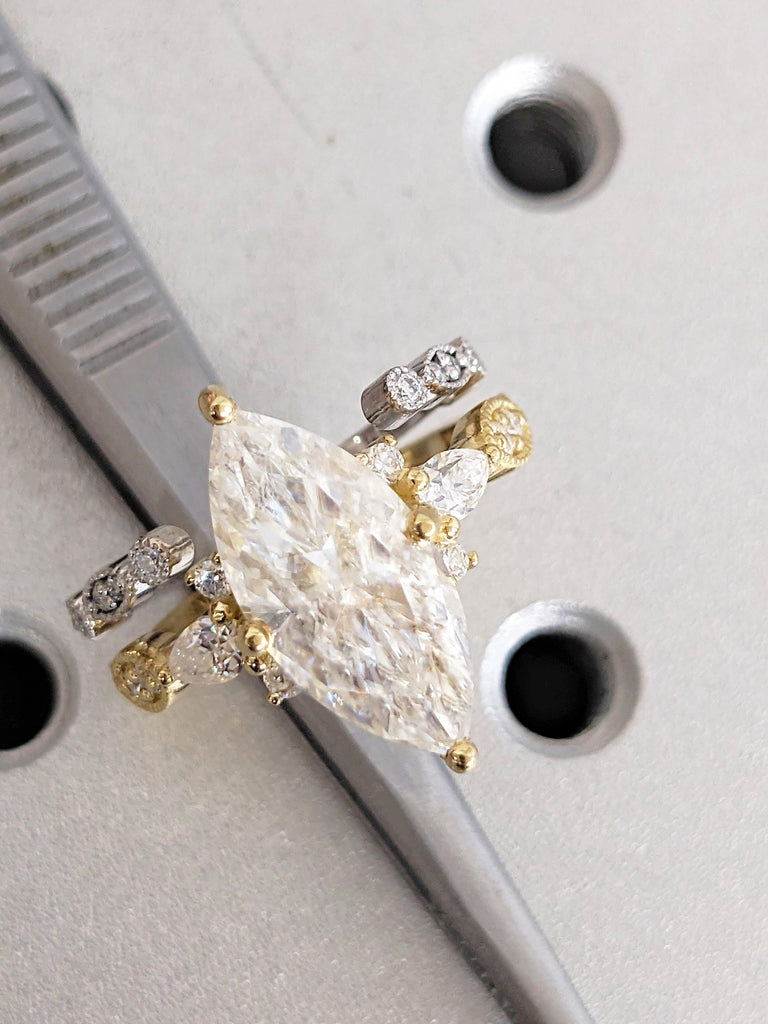 Marquise Lab Diamond Ring Set in 14K Yellow Gold, Prong and Pave Side Diamond with Pave Matching Band, Bridal Set, Elegant Wedding Ring Set