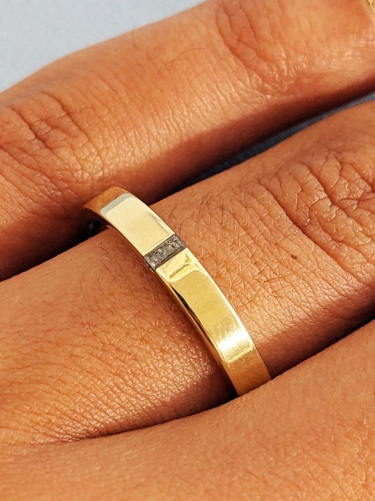 Personalized Women's Wedding Band, Dainty Baguette Cut Salt and Pepper Diamond Ring, 3mm Solid Gold Band