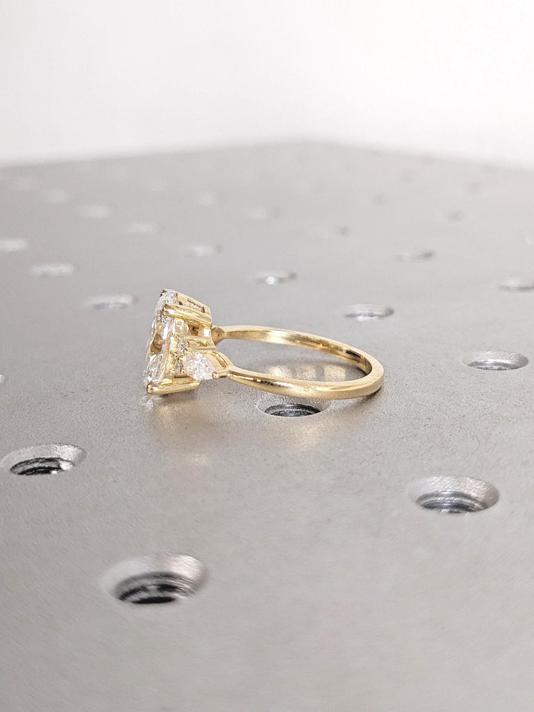 Oval Moissanite Ring, Art Deco 18k Solid Gold Engagement Ring, Unique Moissanite Cluster Personalized Statement Ring for Her, Bridal Jewelry