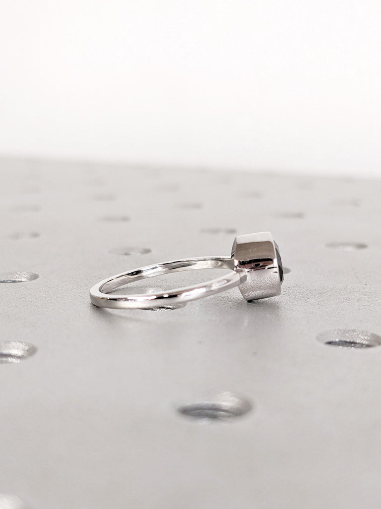 Round Salt and Pepper Diamond Engagement Ring, Dark/Black Bezel Set Salt and Pepper Diamond, 18K White Solid Gold Minimalist Solitaire Ring