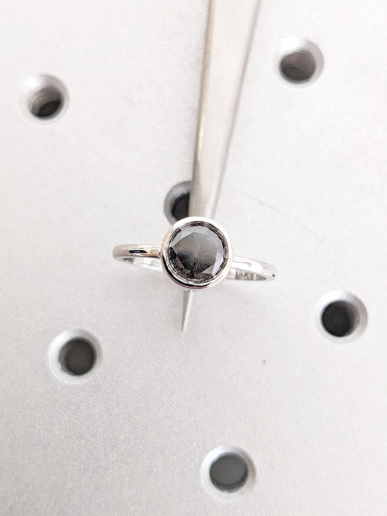 Round Salt and Pepper Diamond Engagement Ring, Dark/Black Bezel Set Salt and Pepper Diamond, 18K White Solid Gold Minimalist Solitaire Ring