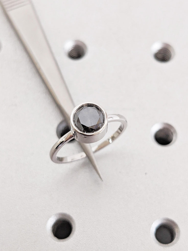 Round Salt and Pepper Diamond Engagement Ring, Dark/Black Bezel Set Salt and Pepper Diamond, 18K White Solid Gold Minimalist Solitaire Ring