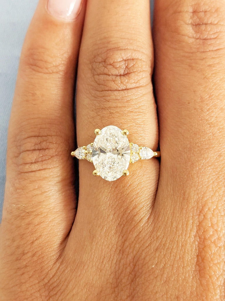 Oval Moissanite Ring, Art Deco 18k Solid Gold Engagement Ring, Unique Moissanite Cluster Personalized Statement Ring for Her, Bridal Jewelry