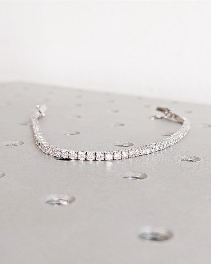 14K White Gold Tennis Bracelet | Diamond Tennis Bracelet | Dainty Bracelet | Minimalist Bracelet | Bridal Jewelry | Anniversary Gift for Her