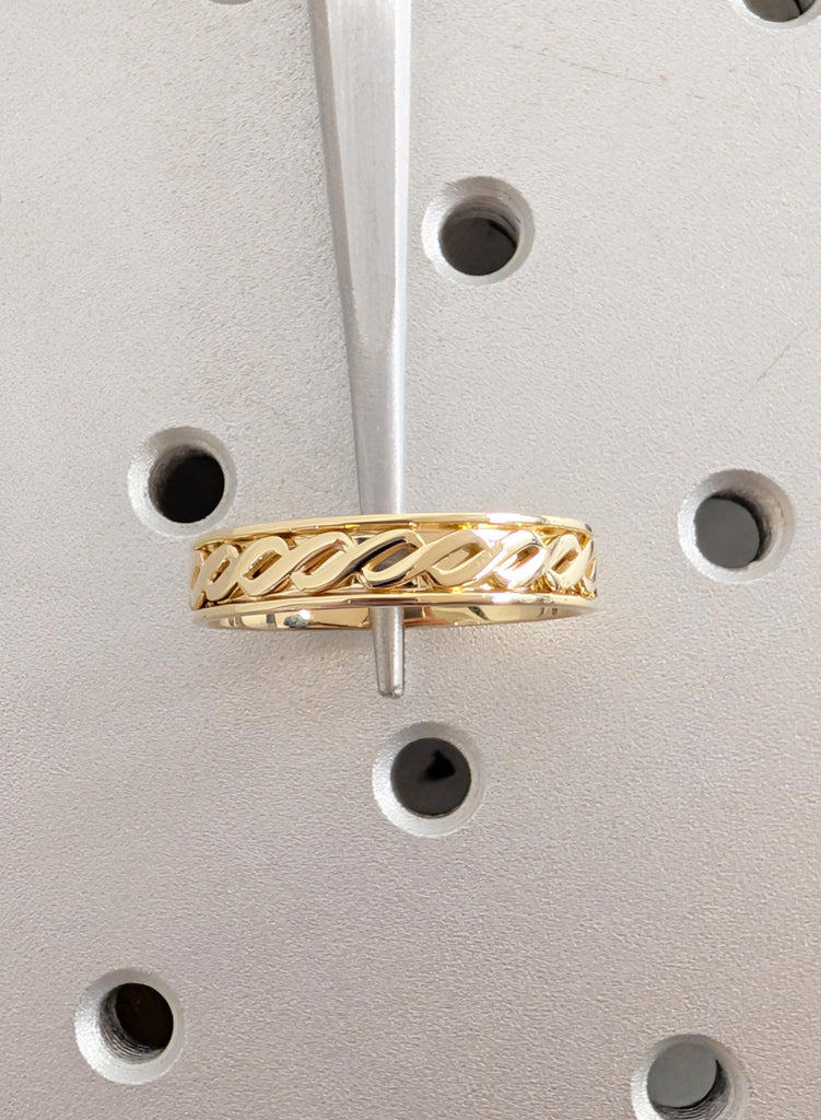 Men’s 14K Yellow Gold Wedding Band, Men's Engagement Ring, Chain Link Pattern Men's Solid Gold Stacking Ring, 5mm Irish Wedding Ring For Him image #10