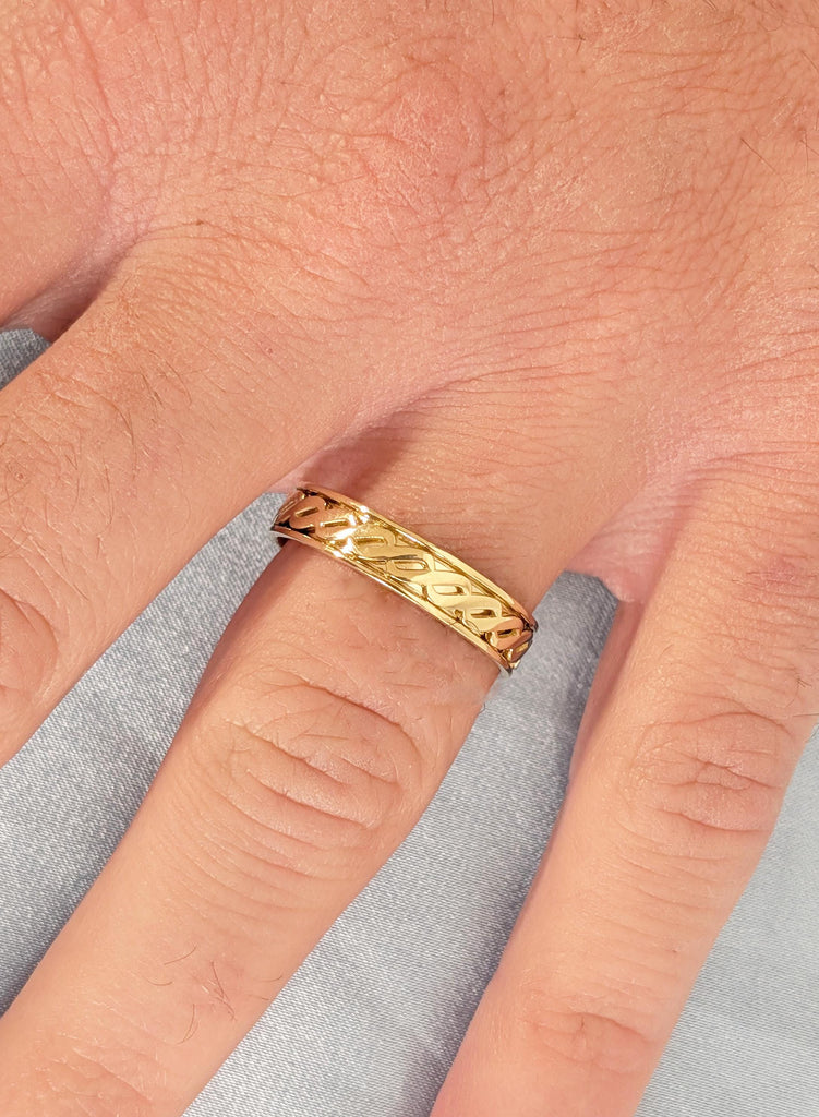 Men’s 14K Yellow Gold Wedding Band, Men's Engagement Ring, Chain Link Pattern Men's Solid Gold Stacking Ring, 5mm Irish Wedding Ring For Him image #13