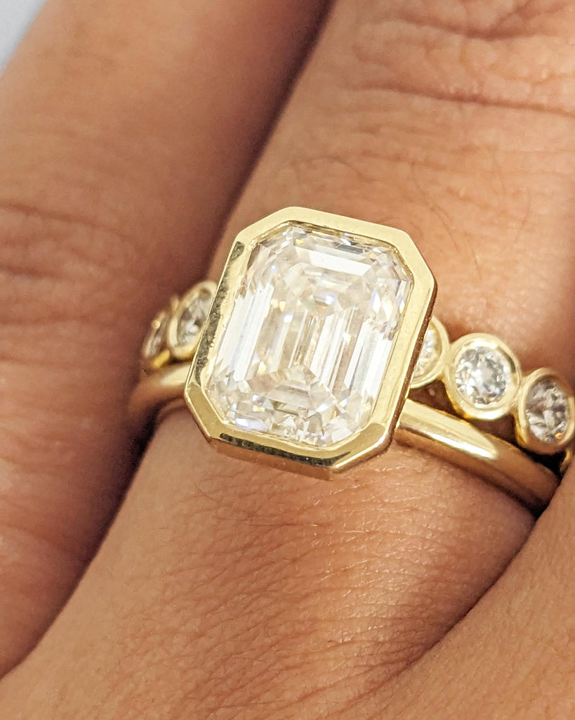 Vintage Emerald Cut Moissanite Engagement Ring Set / Wedding Ring Set / Promise Rings / 14K Yellow Gold / Bezel Set Ring / Anniversary Rings image #9