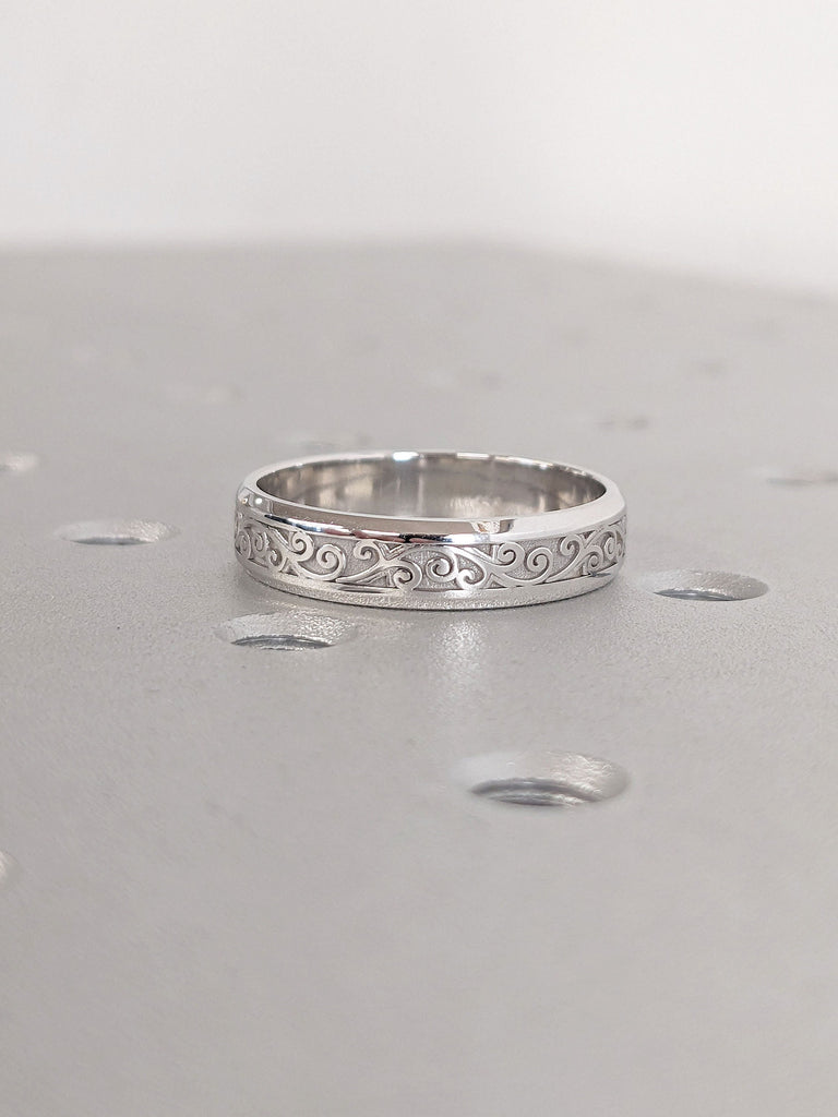 14k White Gold Wedding Ring for Him Her | Unisex Vintage Filigree Wedding Band