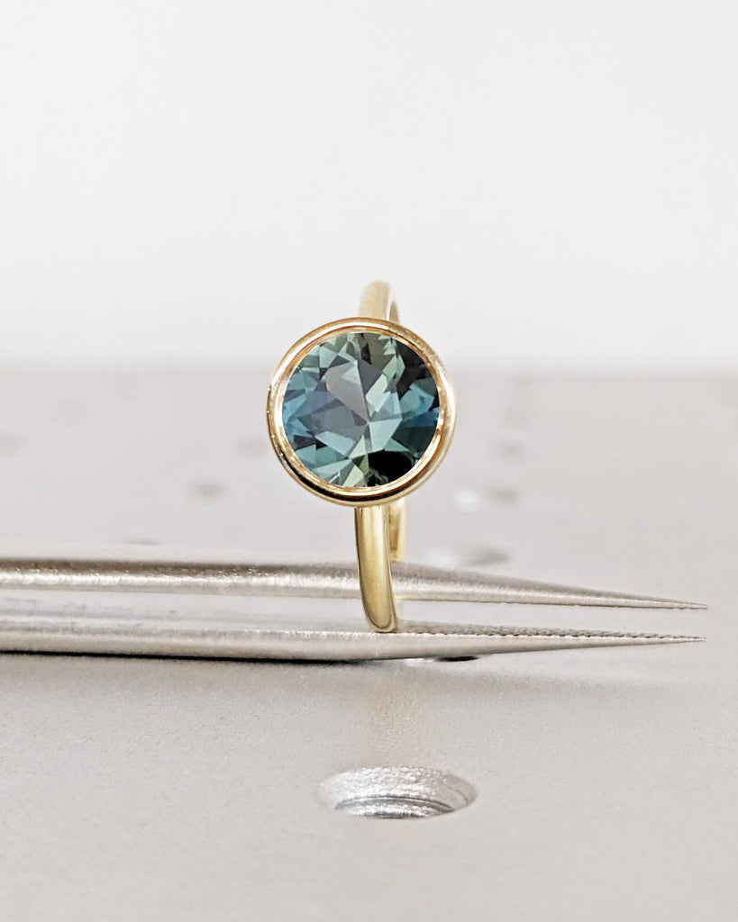 Vintage Tulip Setting Teal Sapphire Engagement Ring, Antique Yellow Gold Peacock Sapphire Wedding Ring, Lotus Basket Bridal Ring, Bezel Ring image #7