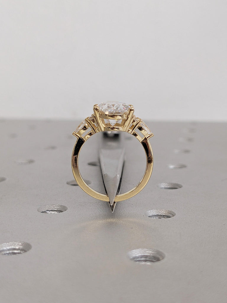Oval Engagement Ring, 18k Solid Gold Moissanite Rings, Diamond Cluster Ring image #3