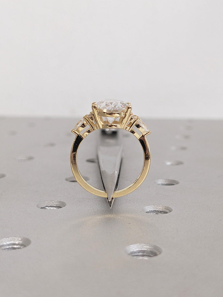 Art Deco 18k Solid Gold Wedding Statement Rings, Oval Cut Lab Diamond Engagement Ring image #5
