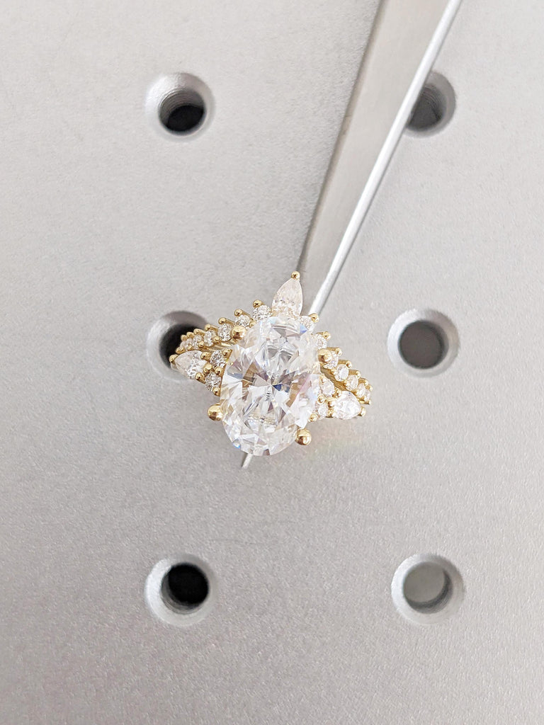 Unique Bridal Set Rings, 18k Solid Gold Moissanite Ring, Oval Engagement Ring image #11