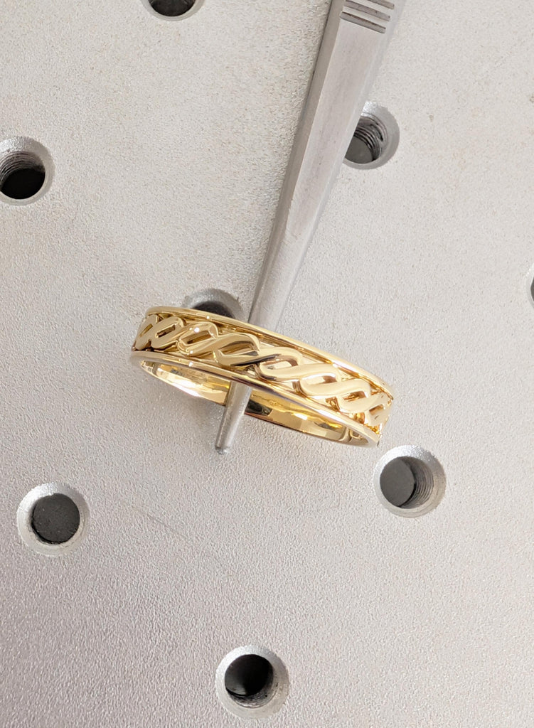 Men’s 14K Yellow Gold Wedding Band, Men's Engagement Ring, Chain Link Pattern Men's Solid Gold Stacking Ring, 5mm Irish Wedding Ring For Him image #11