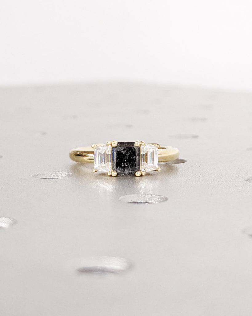 Three Stone Emerald Cut Salt and Pepper Diamond Engagement Ring, Trapezoid Moissanite, 3 Stone Wedding Ring for Women, Natural Diamond Ring