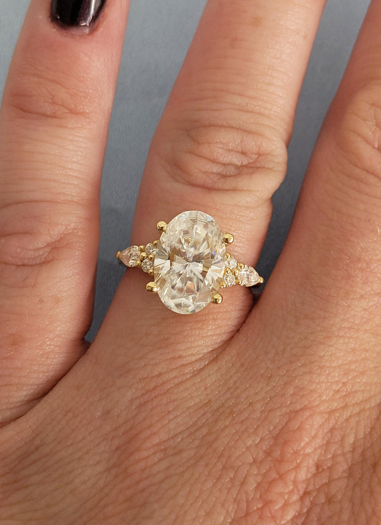 Oval Engagement Ring, 18k Solid Gold Moissanite Rings, Diamond Cluster Ring image #8