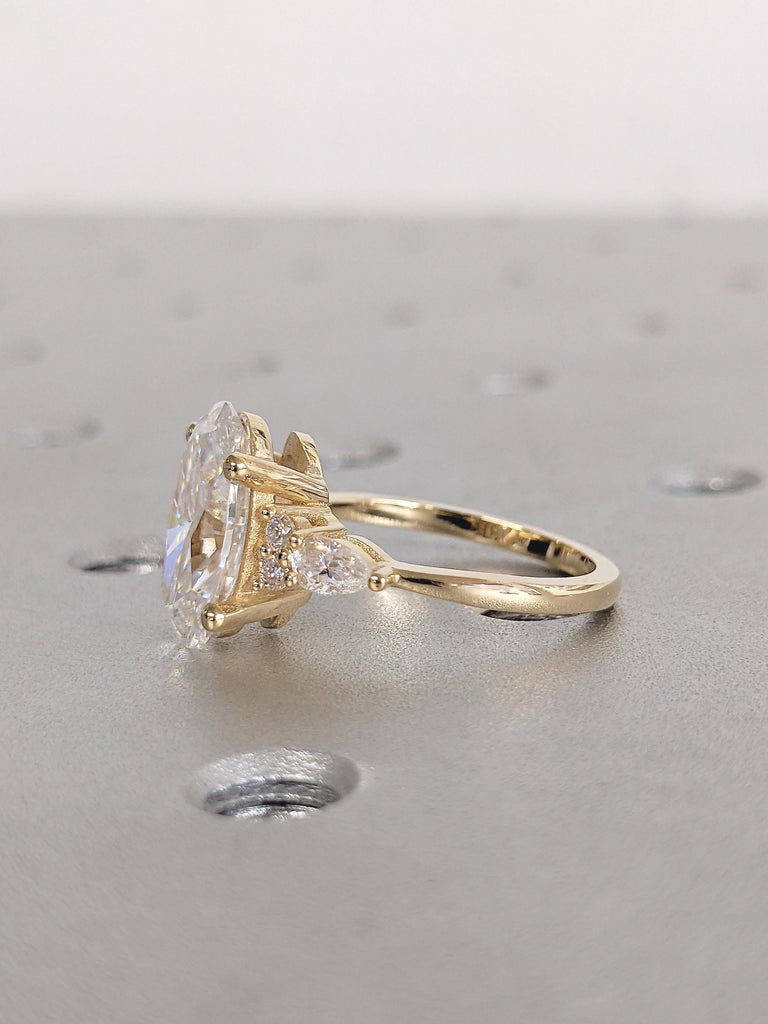 Oval Engagement Ring, 18k Solid Gold Moissanite Rings, Diamond Cluster Ring image #5