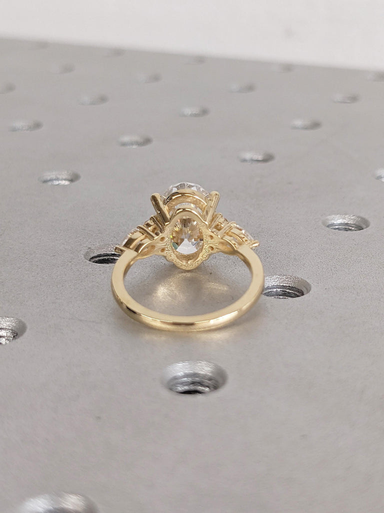 Art Deco 18k Solid Gold Wedding Statement Rings, Oval Cut Lab Diamond Engagement Ring image #6