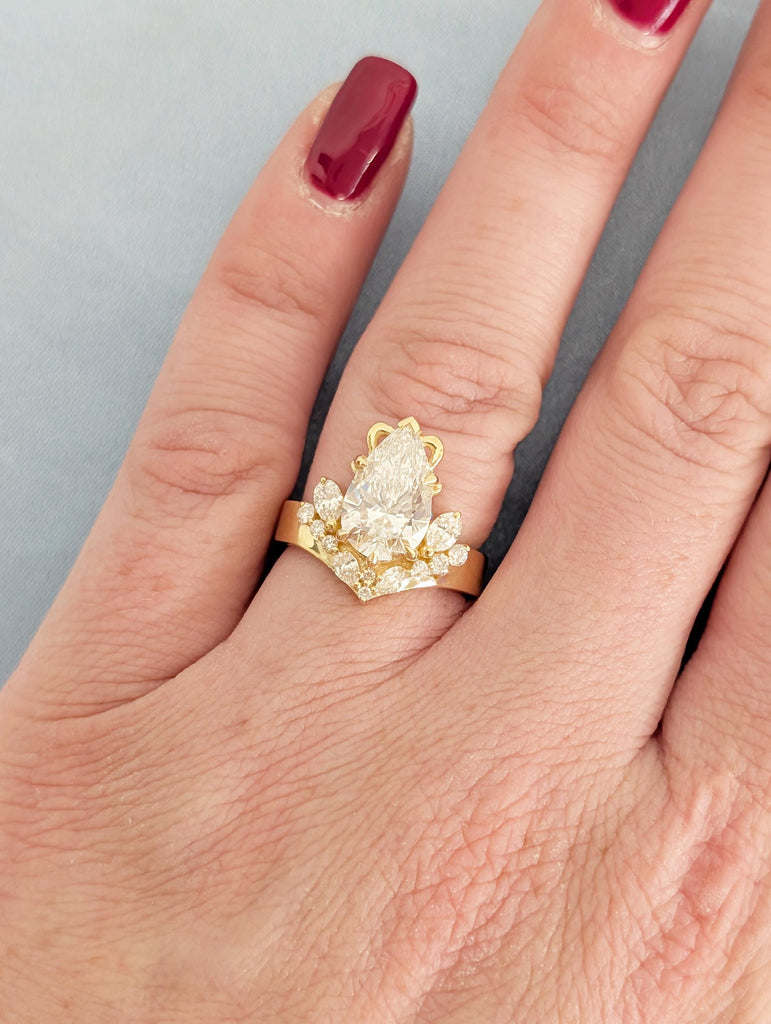 Art Deco Lab Grown Diamond Ring, Pear Shaped Engagement Ring, Vintage Style 18k Solid Gold Anniversary Rings for Women, Diamond Cluster Ring image #3