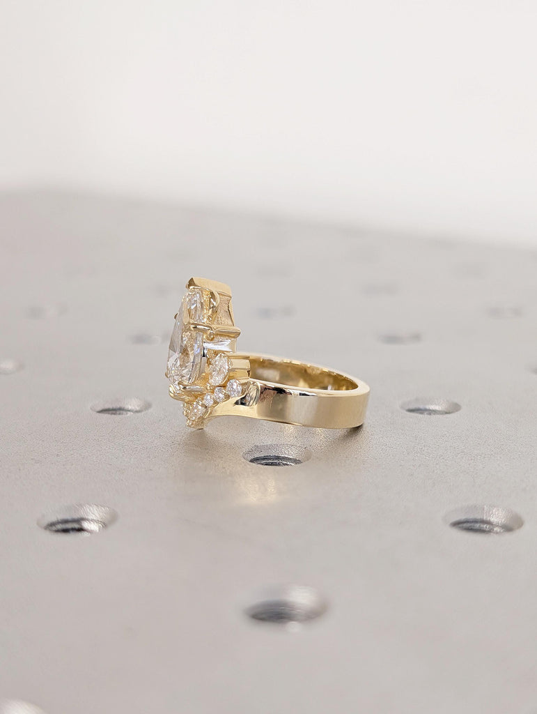 Art Deco Lab Grown Diamond Ring, Pear Shaped Engagement Ring, Vintage Style 18k Solid Gold Anniversary Rings for Women, Diamond Cluster Ring image #5