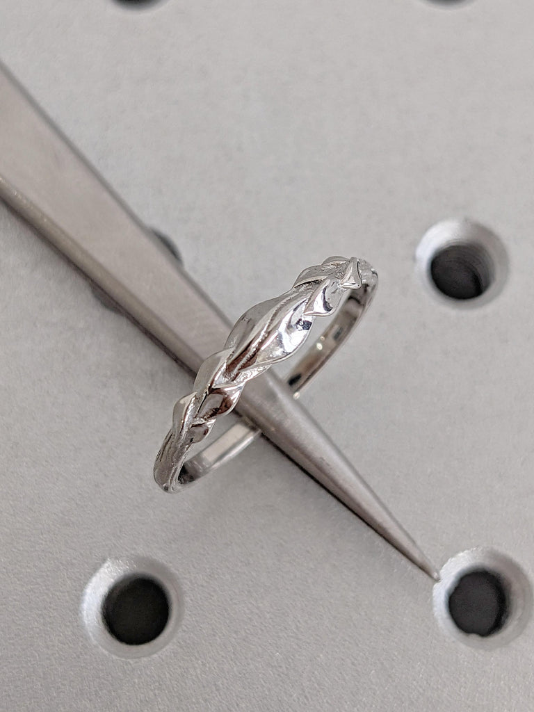 Platinum Lily Flower Wedding Ring, Nature Inspired Matching Band, Delicate Promise Ring, Everyday Stacking Ring