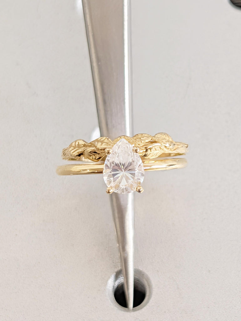 Pear Lab Grown Diamond Ring, 18k Gold Solitaire Ring Set, Nature Inspired Engagement Rings image #8