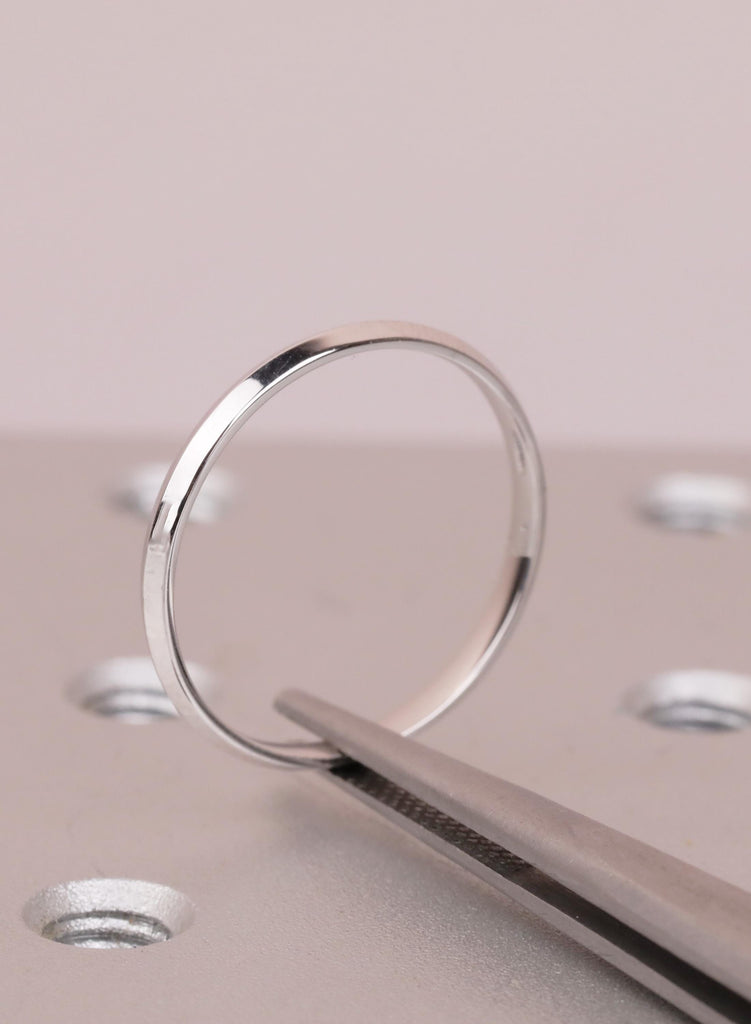 18K White Gold Knife Edge Wedding Band, Dainty Stacking Ring, Minimalist Bridal Band image #2
