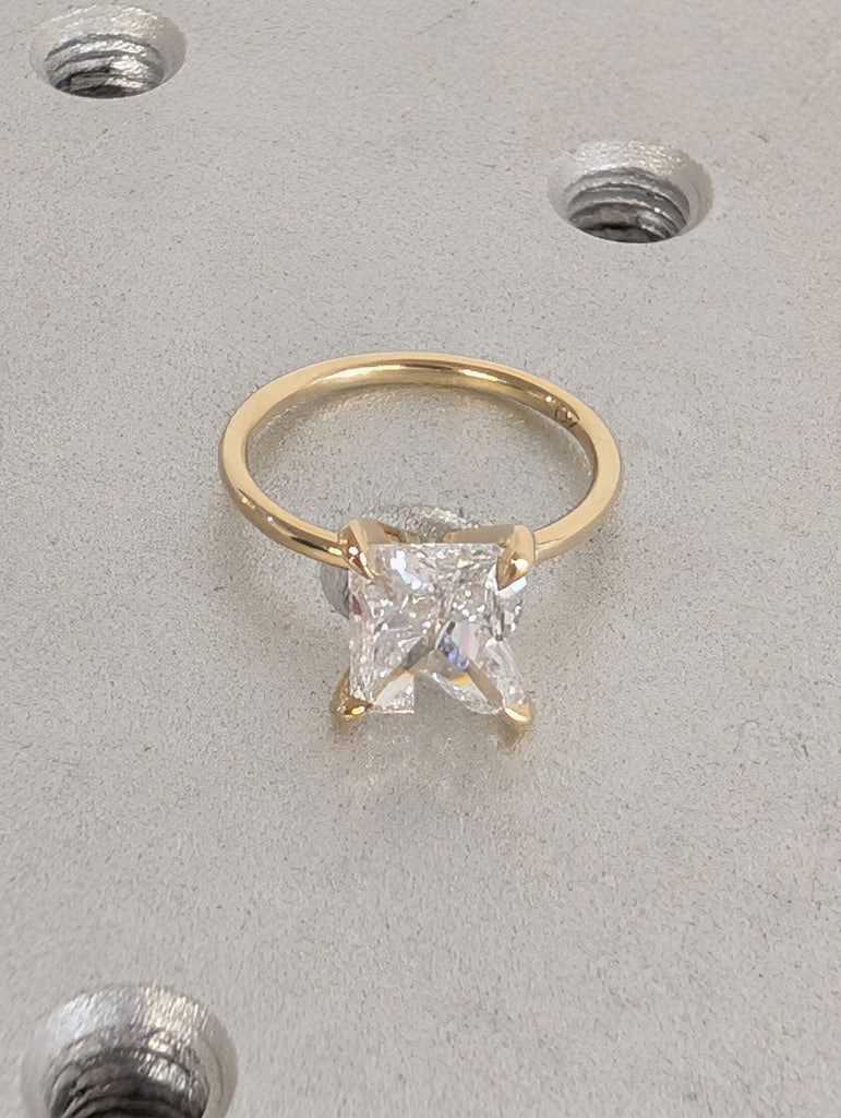 14k/18k Solid Yellow Gold 1-1.5ct VVS Moissanite Custom Alphabet Monogram Letter Ring | Talon Prong Setting image #2